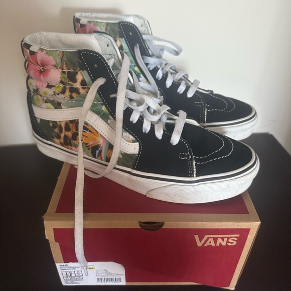 Vans Sk8-Hi Red and White High-Tops - Picture 1 of 5